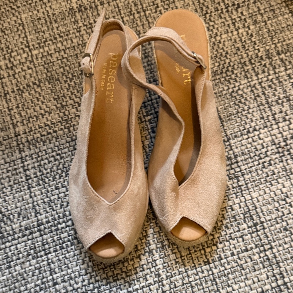 Women's Tan Peep Toe Slingback Shoes